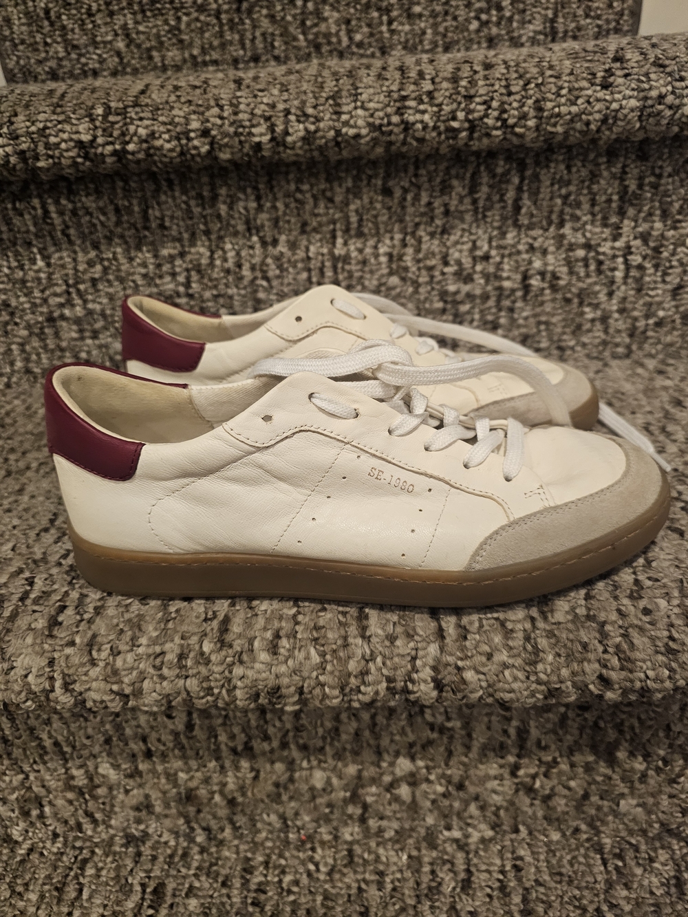 Sam Edelman White Leather Sneakers with Burgundy Heel